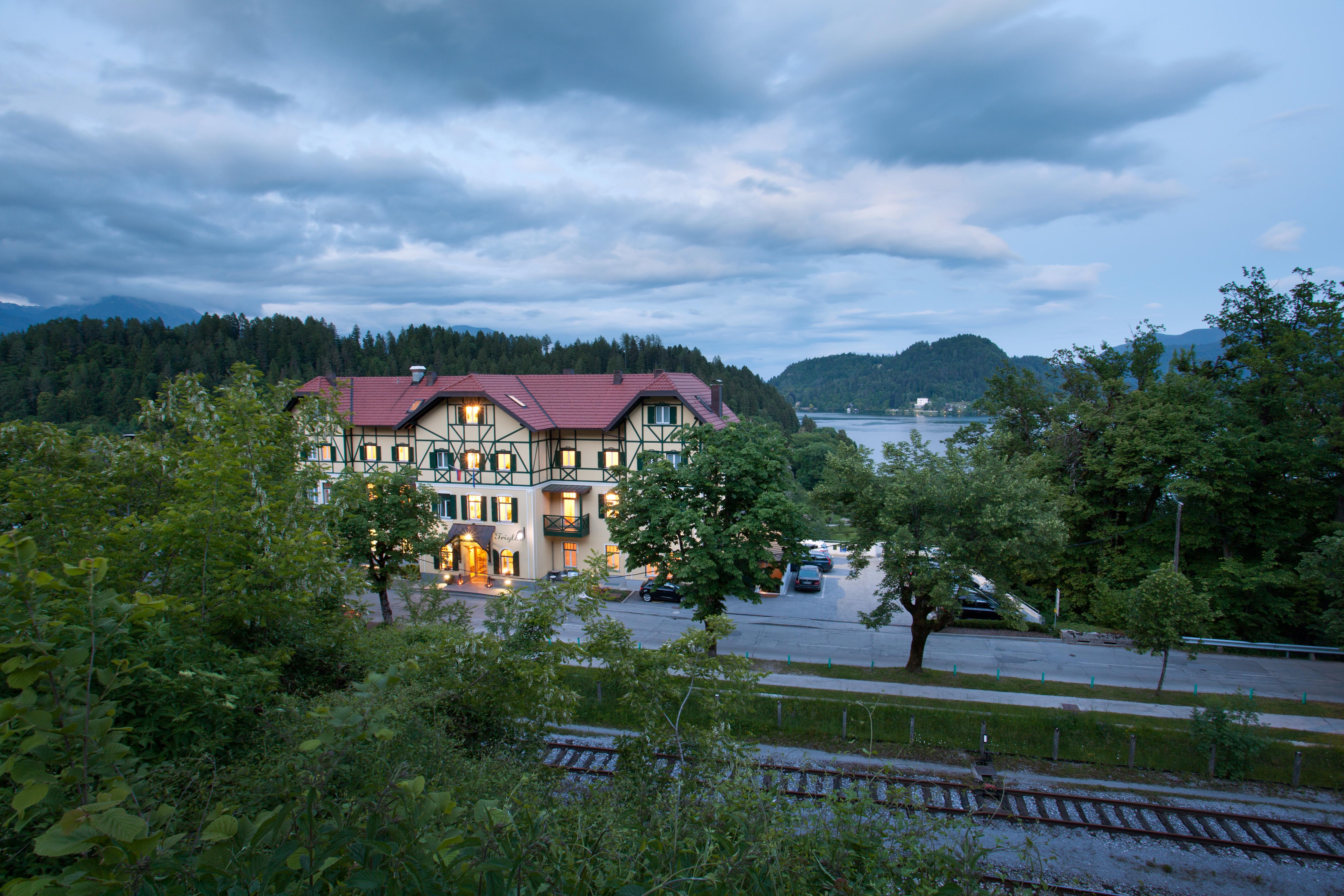 Hotel Triglav Bled Bagian luar foto